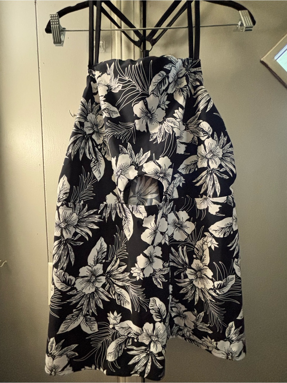 Floral Cutout Tankini Top in Black and White Tropical Print